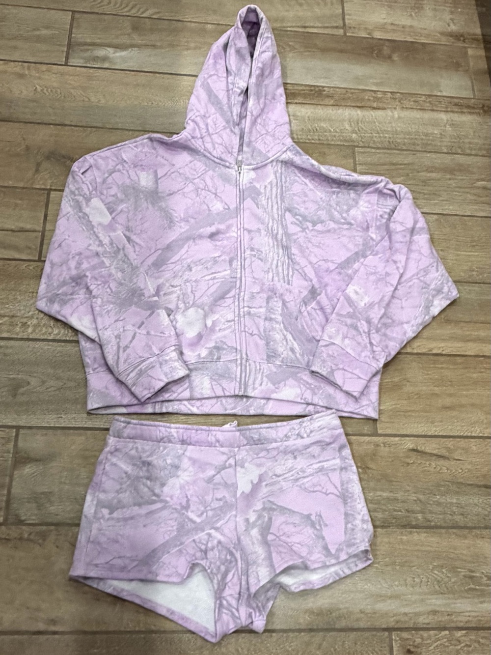 Hollister hoodie and shorts set small